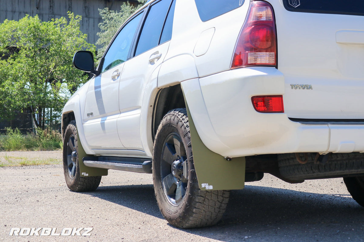 2005 4Runner SR5 Featuring Rokblokz Mud Flaps in Olive W/ White Logo