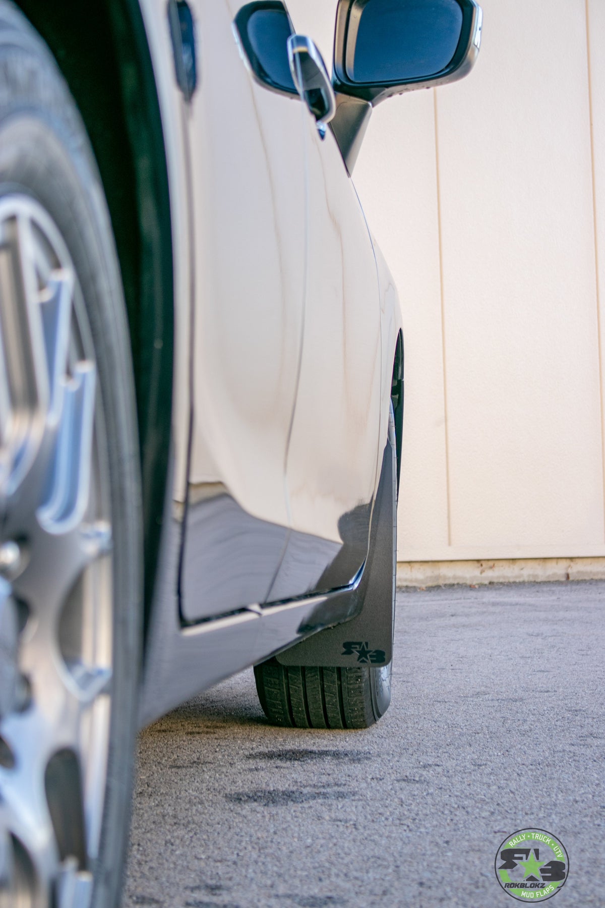 2015 Honda Civic featuring Rokblokz Mud flaps in Black w/ Black logo