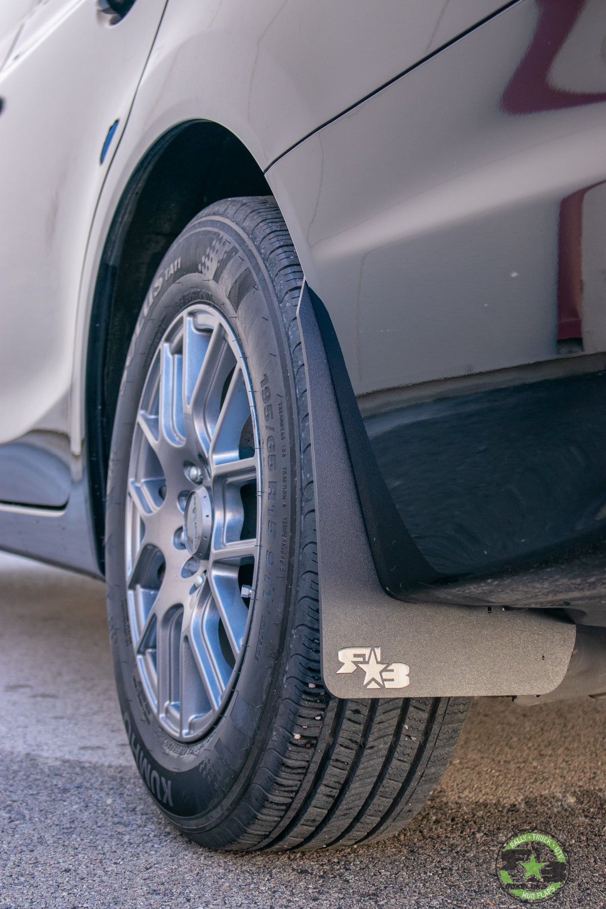 2015 Honda Civic featuring Rokblokz Mud flaps in Black w/ Black logo