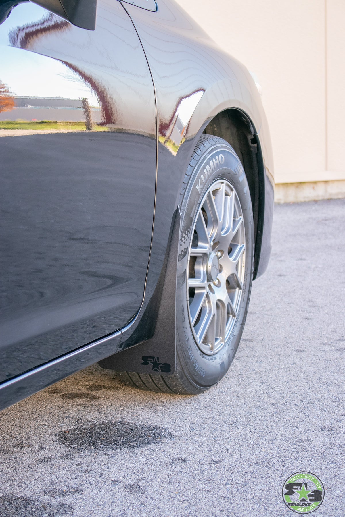 2015 Honda Civic featuring Rokblokz Mud flaps in Black w/ Black logo