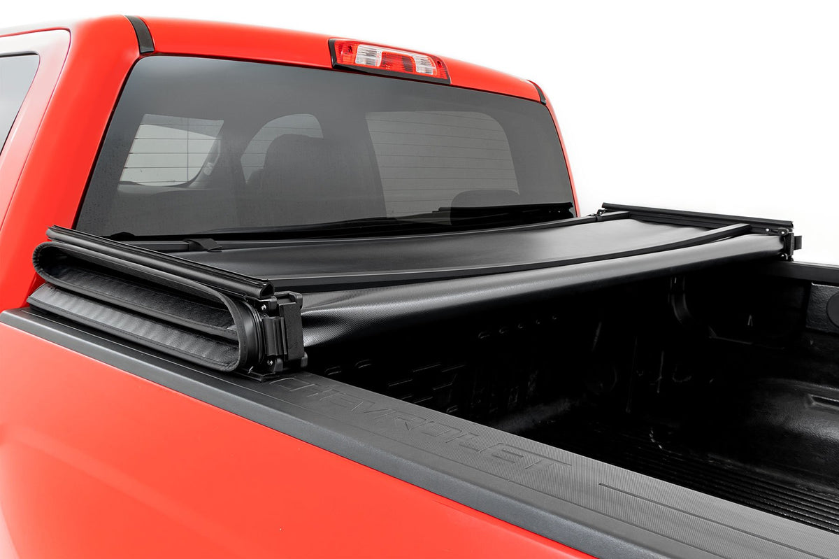 Soft Tri-Fold Bed Cover | 5&#39;9&quot; Bed | Chevy/GMC 1500 (14-18 &amp; Classic)