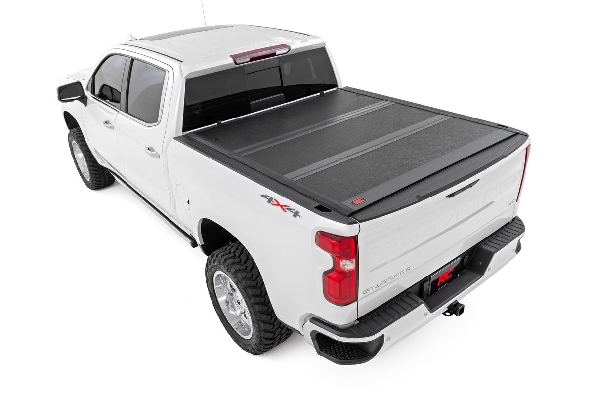 Hard Low Profile Bed Cover | 5&#39;9&quot; Bed | Rail Caps | Chevy/GMC 1500/2500HD/3500HD (14-19)