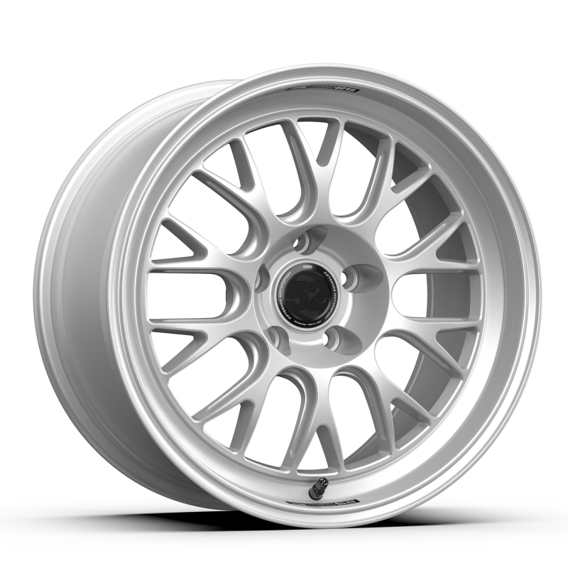 fifteen52 Holeshot RSR 19x8.5 5x112 42mm ET 57.1mm Center Bore Radiant Silver - RSHRS-98551+42