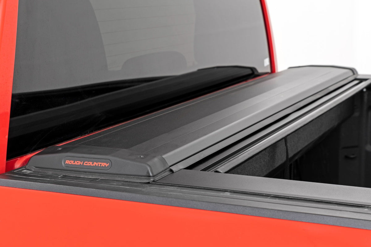 Retractable Bed Cover | 5&#39;10&quot; Bed | Chevy/GMC 1500 (19-24)