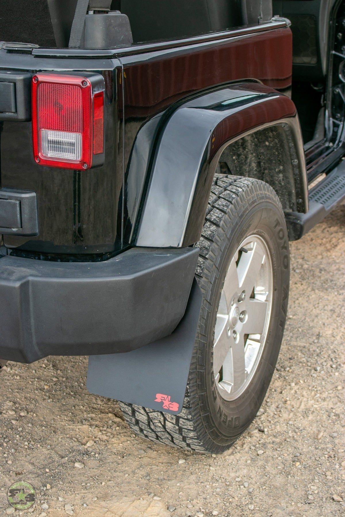 JK Wrangler FT. Rokblokz Quick Detach Mud Flaps in Original - rear 2