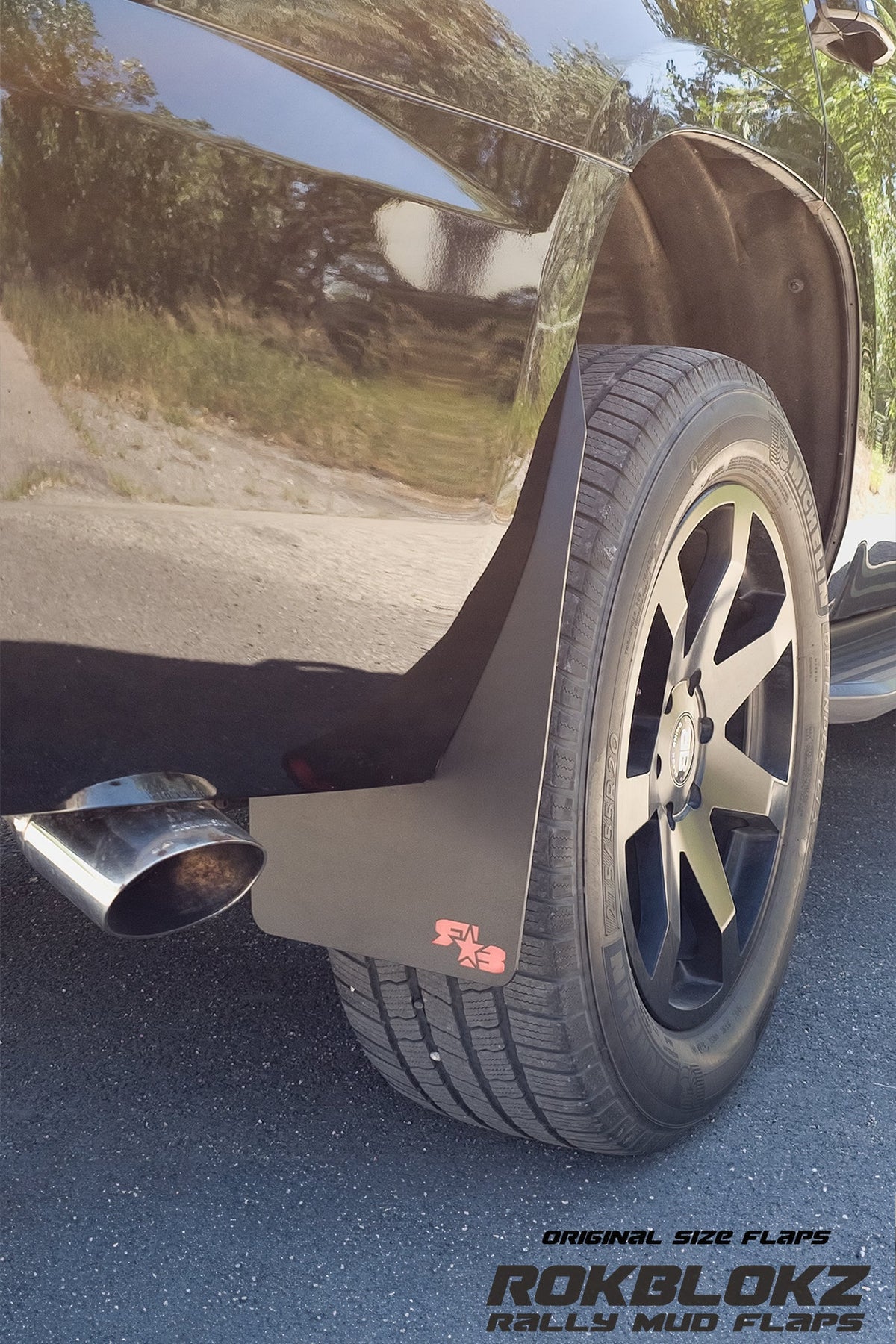 2015 Chevy Tahoe Ft. Rokblokz Mud Flaps in Black - Rear