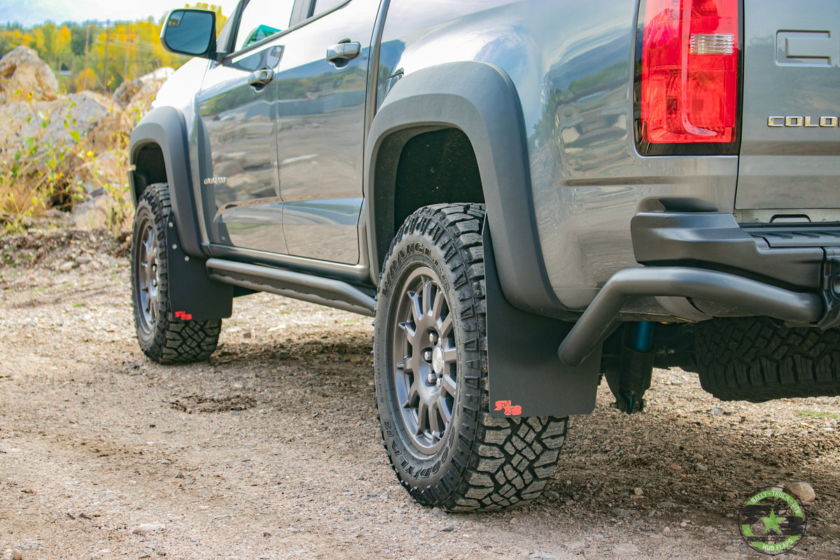 2019 ZR2 Bison featuring Rokblokz Mud Flaps