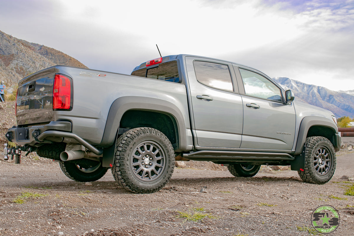 2019 ZR2 Bison featuring Rokblokz Mud Flaps