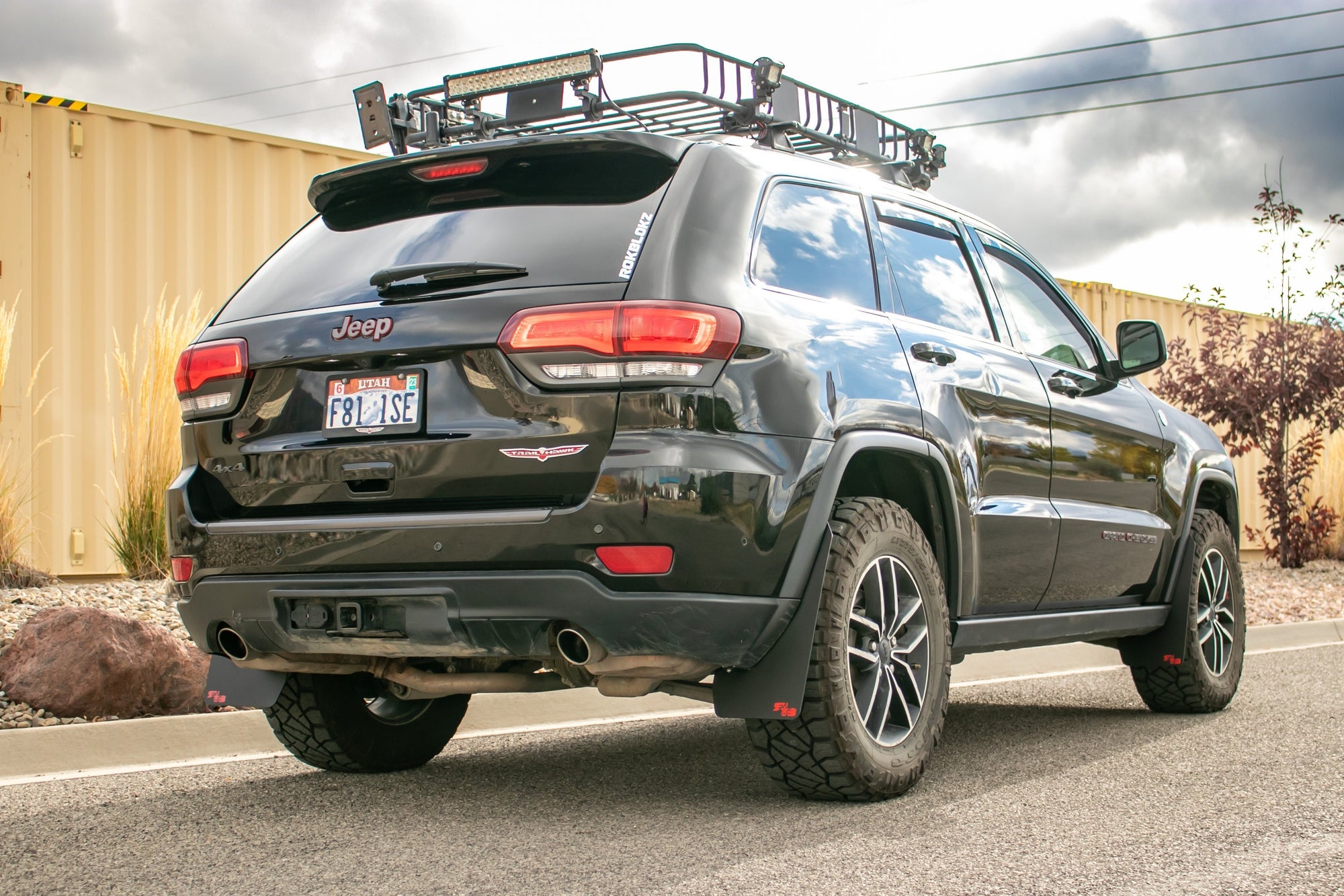 2019 Grand Cherokee FT. Rokblokz Mud Flaps