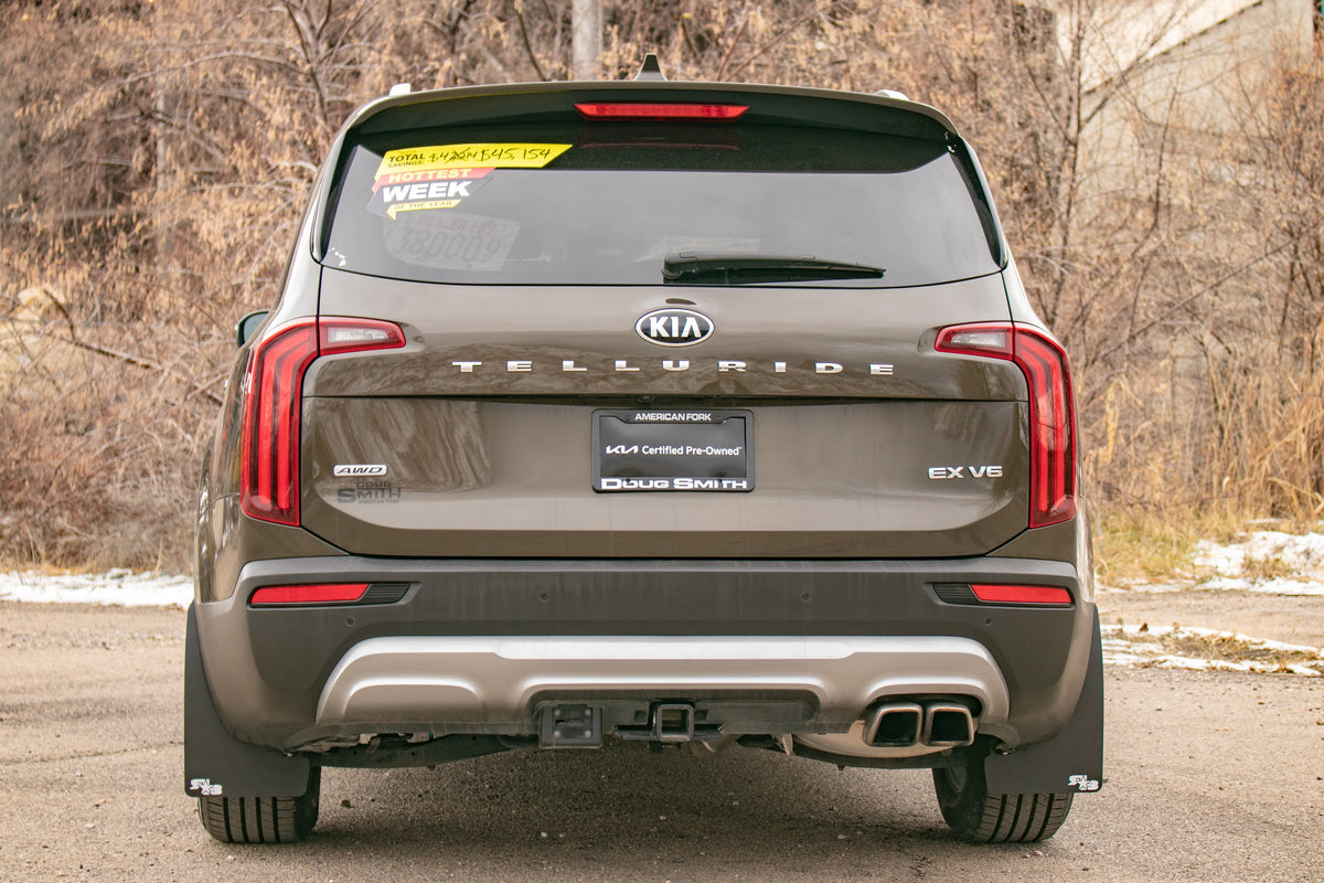 2020 Kia Telluride ft Rokblokz Rally Mud Flaps in Black w/ White Logos