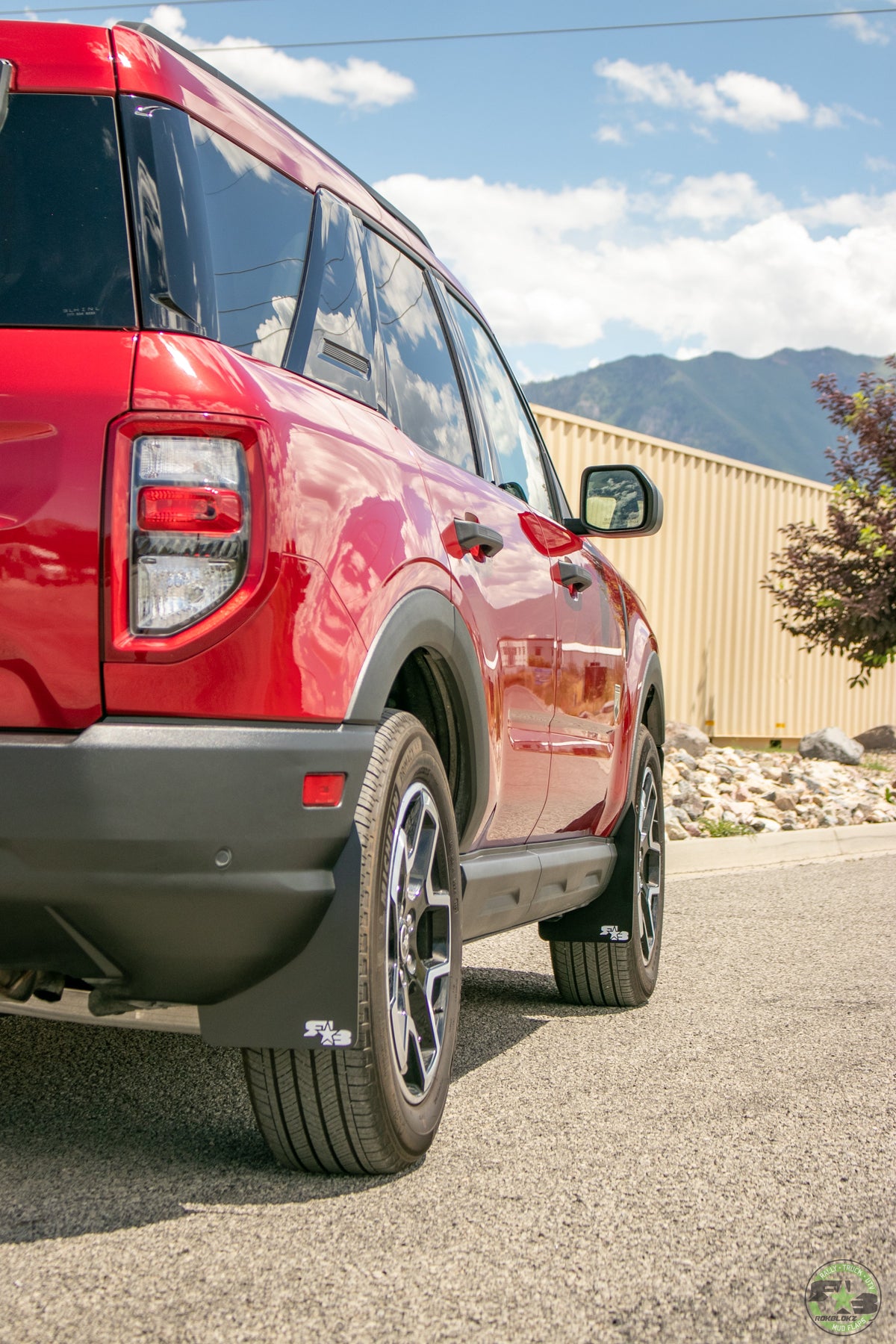 1st Gen Ford Bronco Sport featuring Rokblokz Mud Flaps in Original