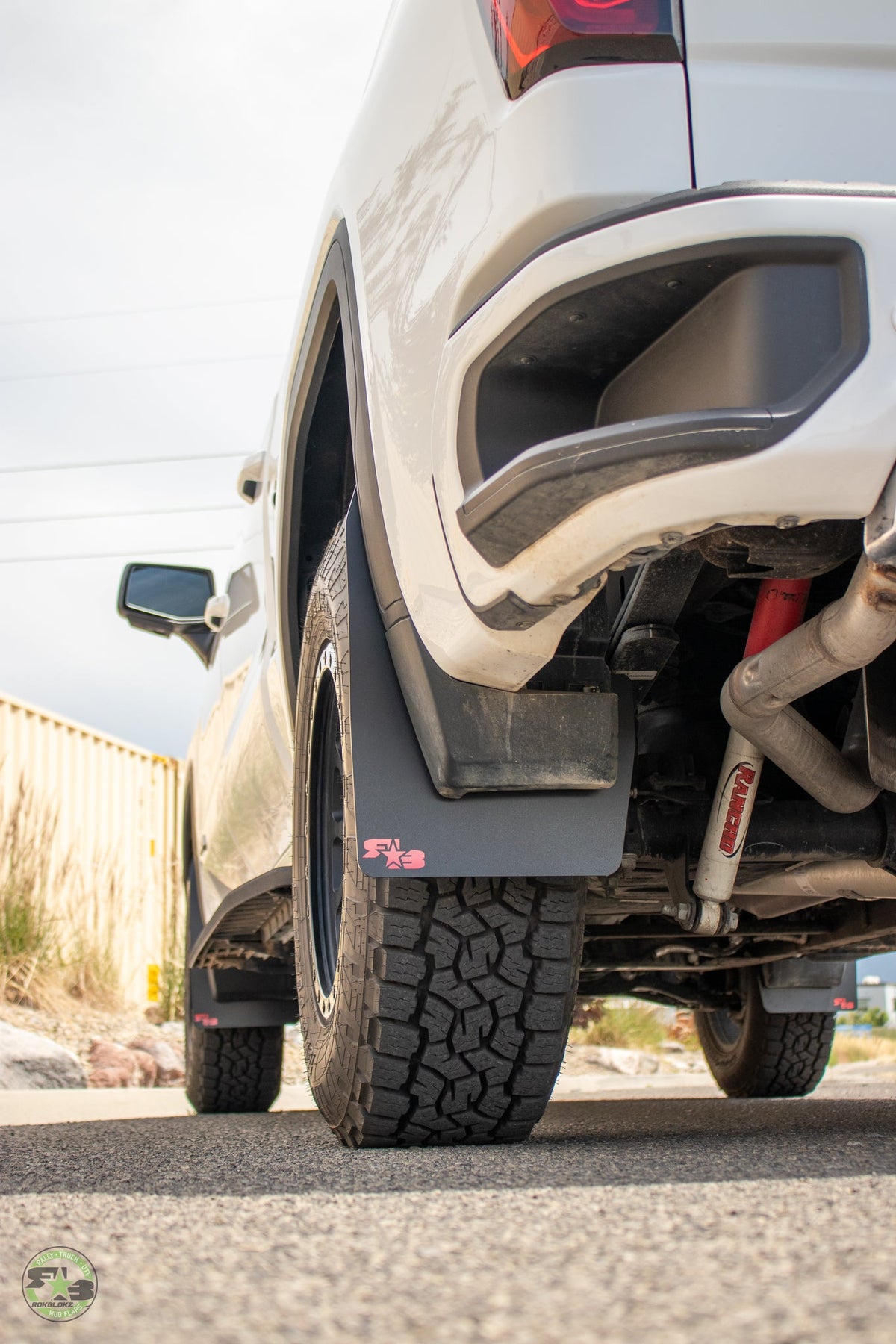 2022 GMC Sierra Ft. Rokblokz Mud Flaps in Original - rear side