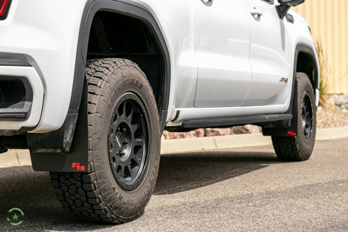 2022 GMC Sierra Ft. Rokblokz Mud Flaps in Original - side