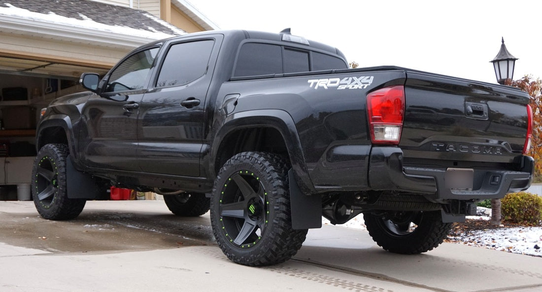 2016+ Toyota Tacoma with XL Mud flaps by Rokblokz