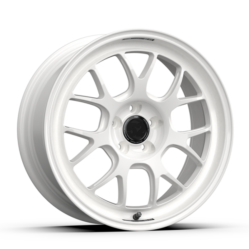 fifteen52 Apex RSR 18x9.5 5x114.3 38mm ET 73.1mm Center Bore Rally White - RSARW-89554+38