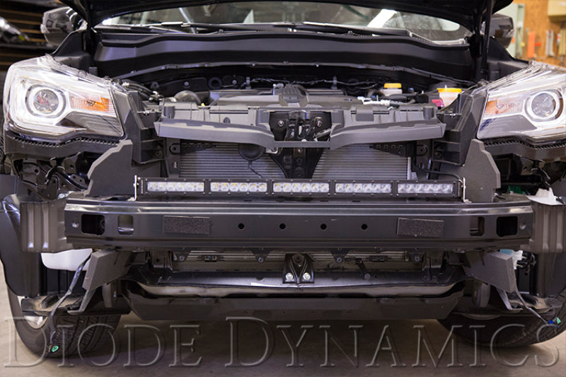 Diode Dynamics 30 In LED Light Bar Single Row Straight - Amber Driving Each Stage Series - DD5040