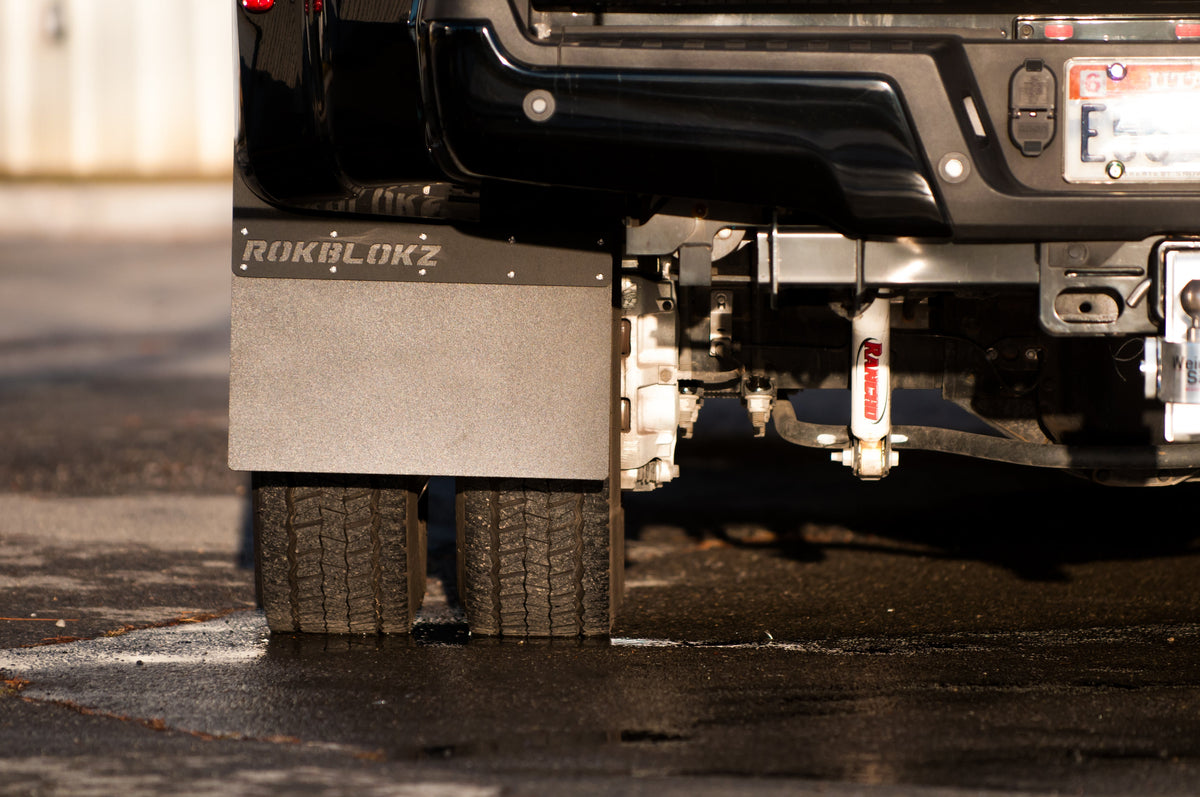 17 Ford F-350 Featuring Rokblokz Step Back Mud Flap