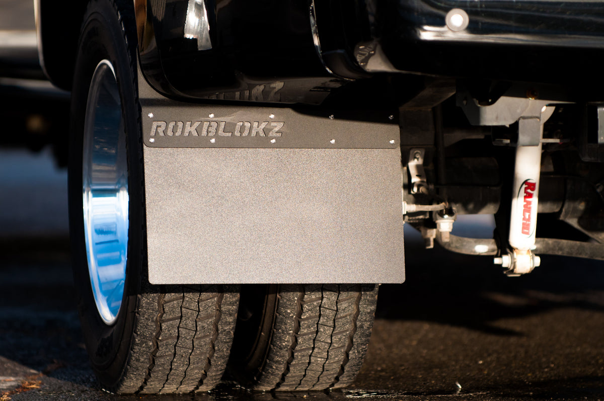 17 Ford F-350 Featuring Rokblokz Step Back Mud Flap