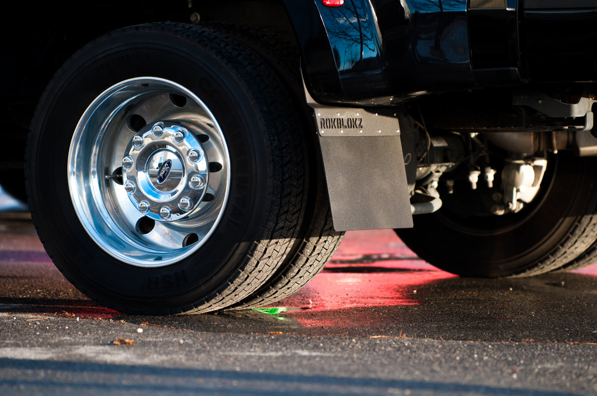 RokBlokz - Ford F-350 SUPER DUTY DRW (Dually) STEP BACK 2017+ Mud Flaps