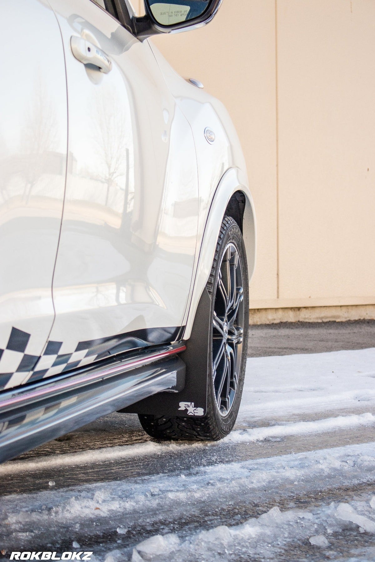 10-17 Nissan Juke NISMO featuring Rokblokz Rally Mud Flaps - front flap 4