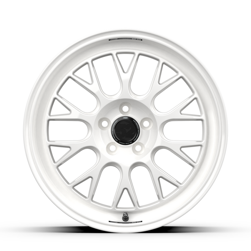 fifteen52 Holeshot RSR 18x8.5 5x108 42mm ET 63.4mm Center Bore Rally White - RSHRW-88558+42