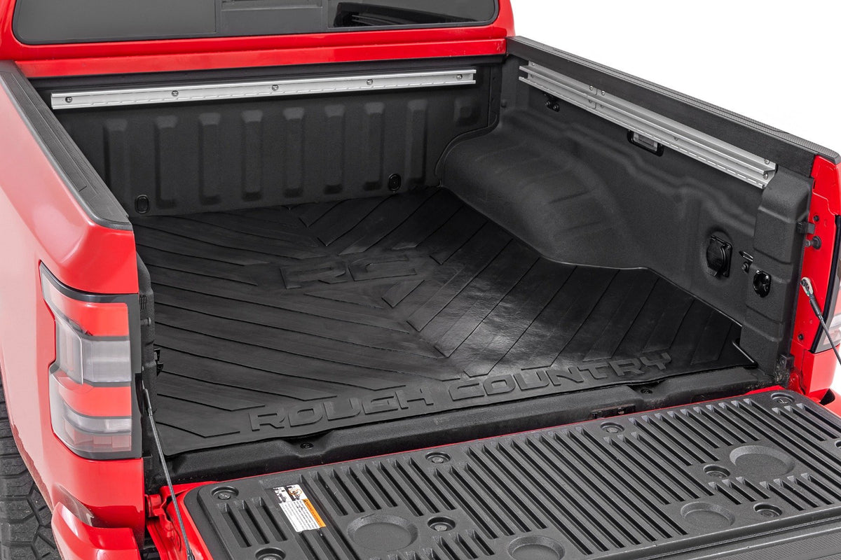 Bed Mat | 5&#39; Bed | RC Logo | Nissan Frontier 2WD/4WD (2005-2024)