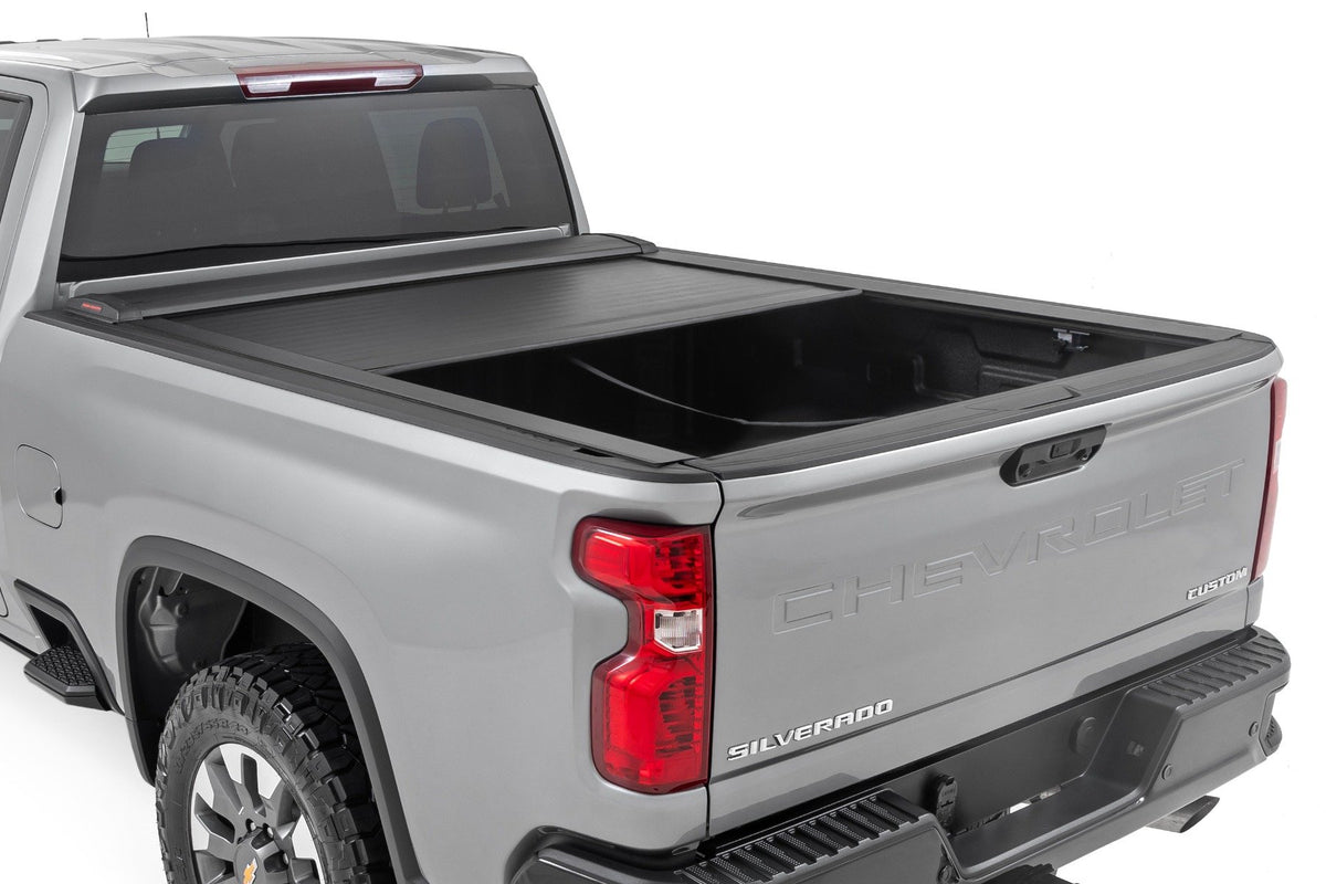 Retractable Bed Cover | 6&#39;9&quot; Bed | Chevy/GMC 2500HD/3500HD (20-24)