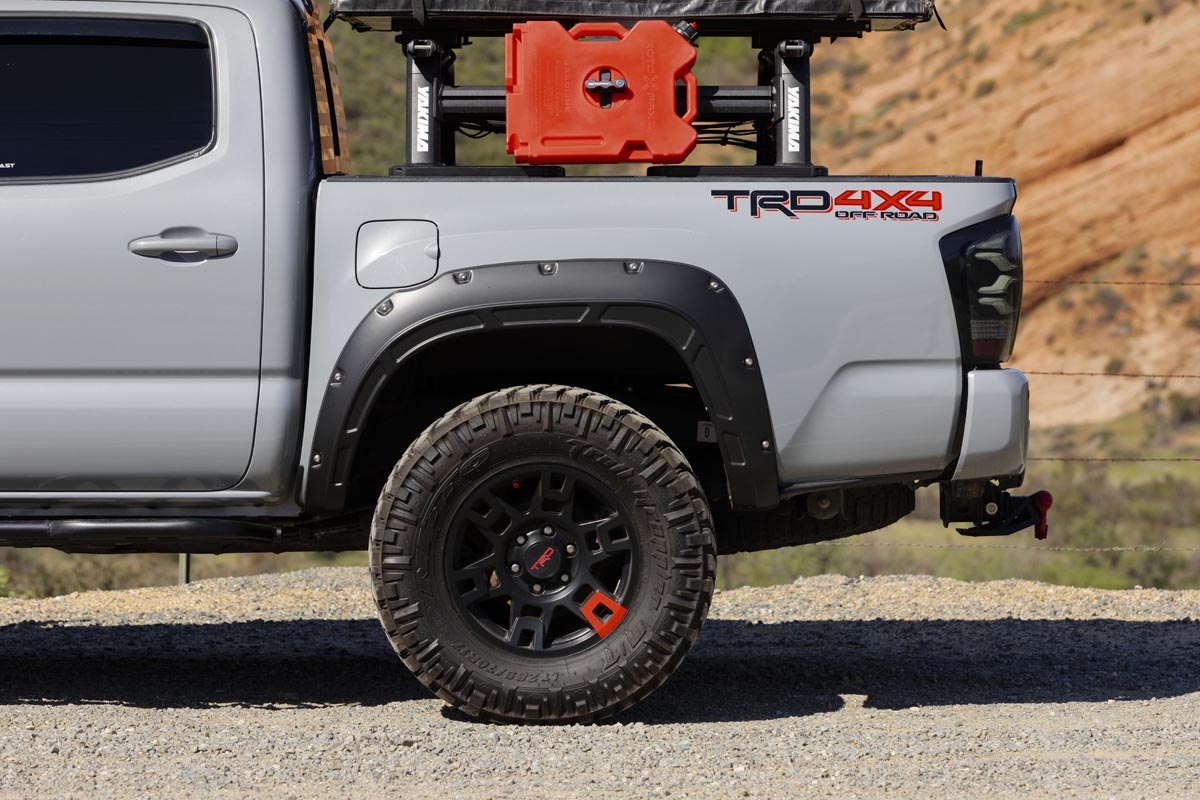 Fender Flares | Defender | 1G3 Magnetic Grey | Toyota Tacoma 2WD/4WD (16-23)