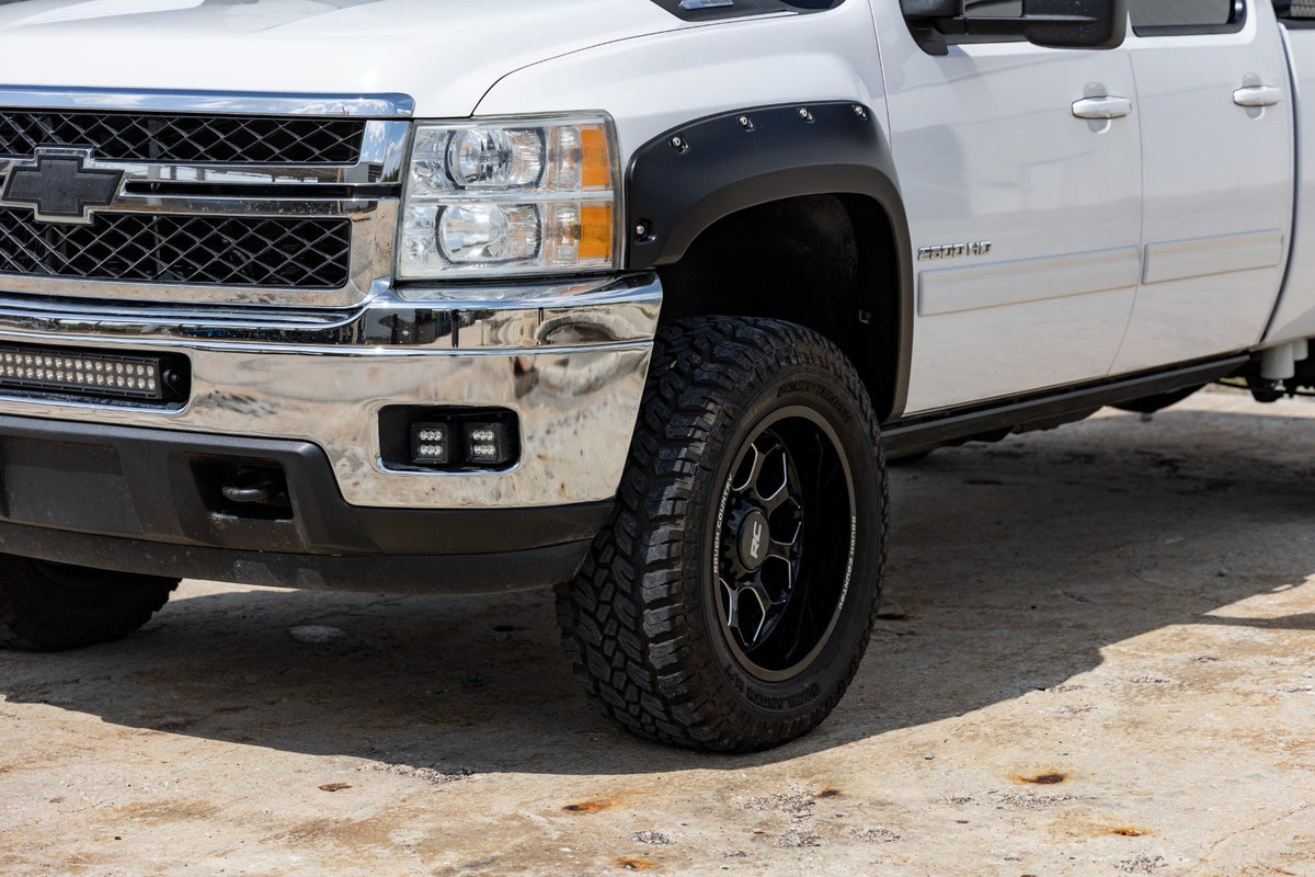 Pocket Fender Flares | 6&#39;7&quot; &amp; 8&#39; Bed | GAN Silver | Chevy Silverado 1500/2500HD/3500HD (07-14)