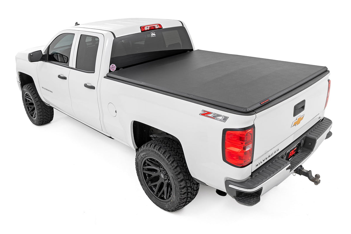 Soft Tri-Fold Bed Cover | 6&#39;7&quot; Bed | Chevy/GMC 1500/2500HD/3500HD (14-19 &amp; Classic)