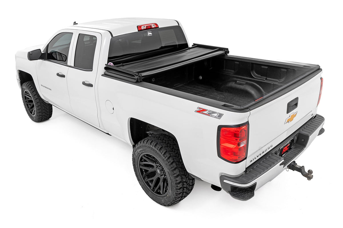 Soft Tri-Fold Bed Cover | 6&#39;7&quot; Bed | Chevy/GMC 1500/2500HD/3500HD (14-19 &amp; Classic)