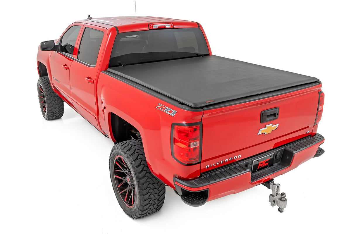 Soft Roll Up Bed Cover | 5&#39;9&quot; Bed | Chevy/GMC 1500 (14-18 &amp; Classic)