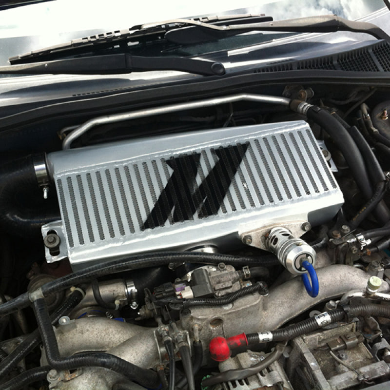 Mishimoto Subaru 02-07 WRX/04-07 STi Top-Mount Intercooler Kit - Powder Coated Silver &amp; Blue Hoses - MMTMIC-WRX-01SLBL