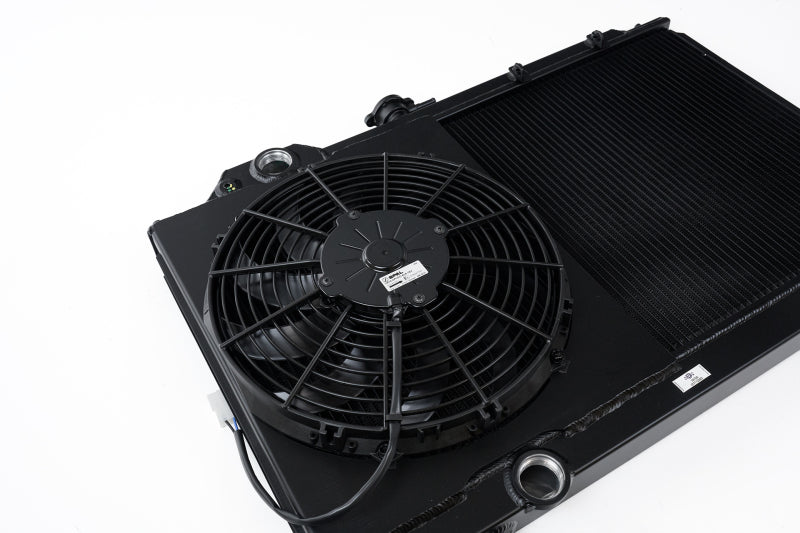 CSF 96-07 Mitsubishi Evo 4/5/6/7/8/9 Full-Slim Radiator w/12in Fan &amp; Shroud/-16AN - Black